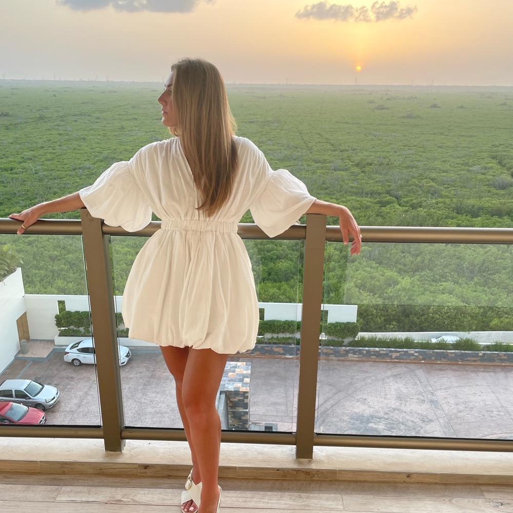 Brand New - White Puff Sleeve Dress